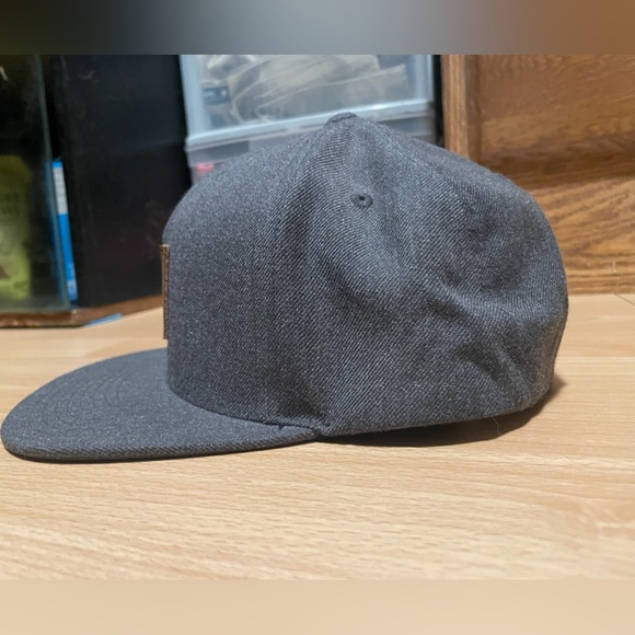 RVCA Snap Back Mid Fit Hat - Picture 3 of 5